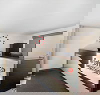 BreakFree Directors Studio - Accommodation Directory