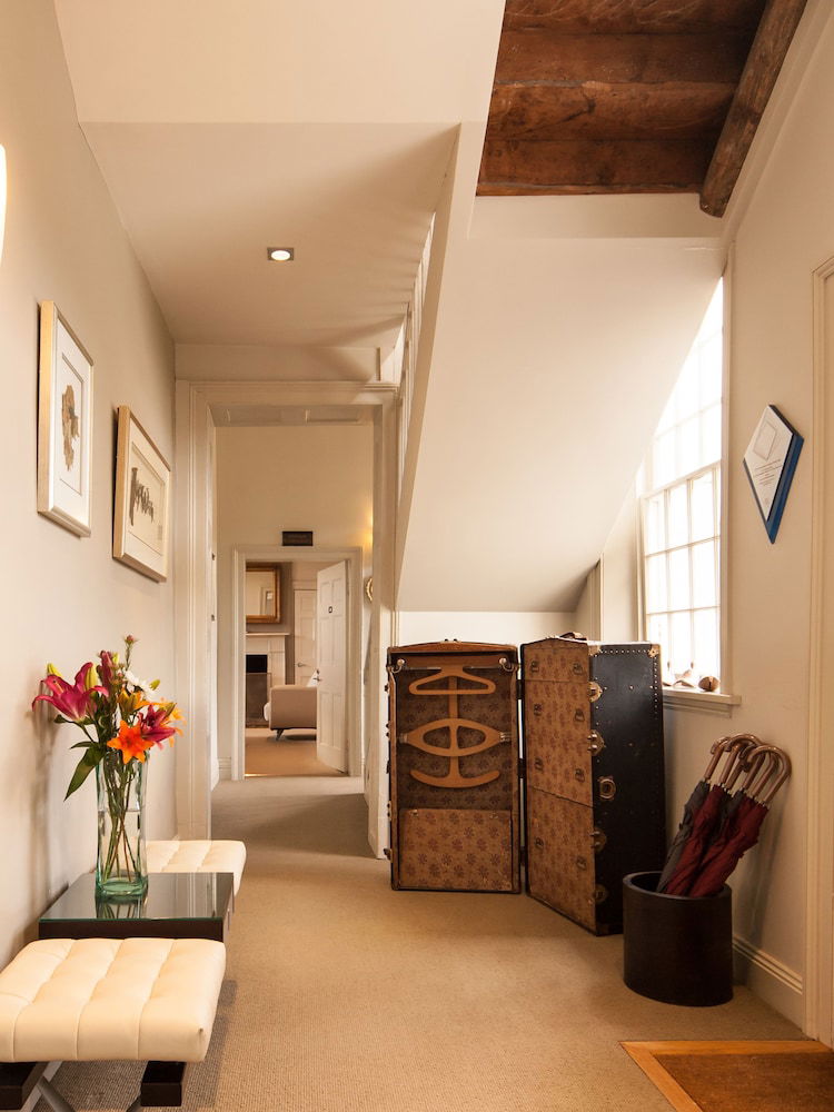  Accommodation Directory