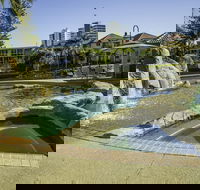 Paradise Island Resort - Accommodation Directory