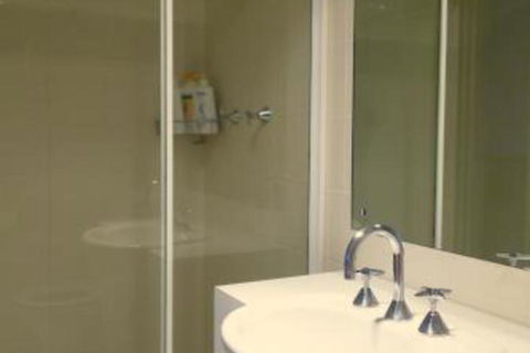 Kingston Terrace Apartments - Accommodation Directory 6