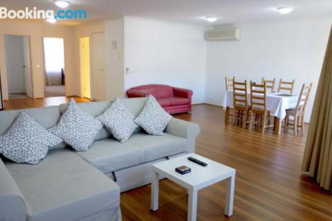 Kingston Terrace Apartments - Accommodation Directory 4