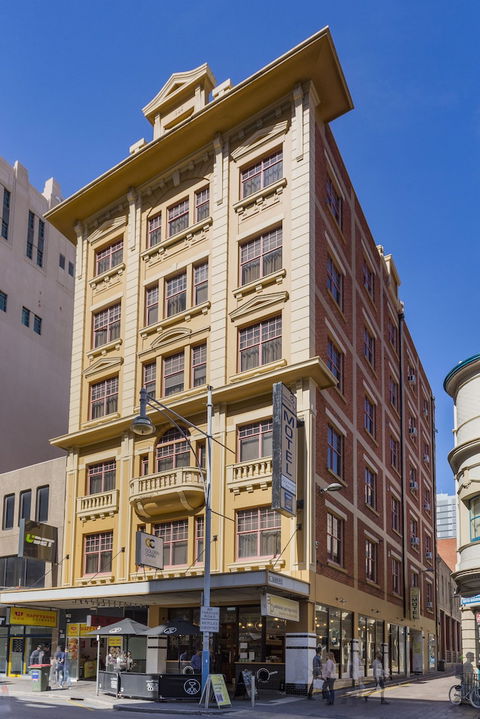 Adelaide Paringa - Accommodation Directory 0