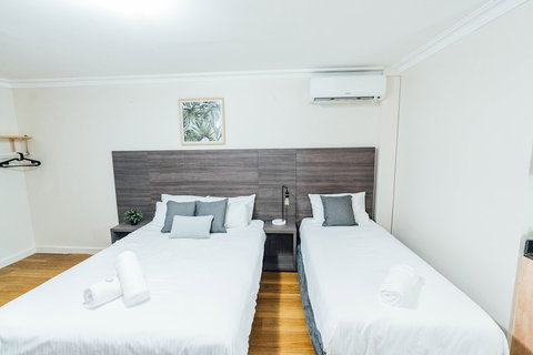 UNO Hotel Sydney - Accommodation Directory 6