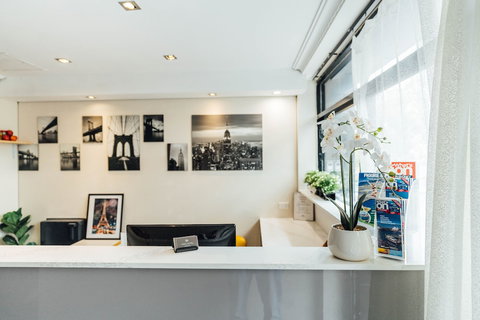 UNO Hotel Sydney - Accommodation Directory 2