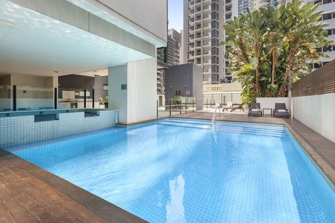 Oaks Brisbane On Charlotte Suites - Accommodation Directory 5