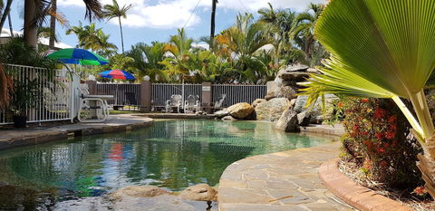 Reef Palms Motel - Accommodation Directory 3