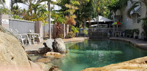 Reef Palms Motel - Accommodation Directory 4