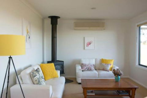 Riesling Country Cottages - Accommodation Directory 7