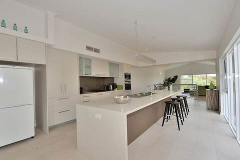 Amawind Rockingham Apartments - Accommodation Directory 3