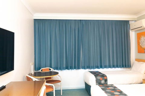 MARKETS HOTEL - Accommodation Directory 6