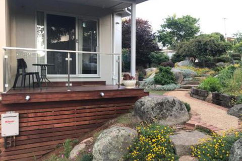 SIGNAL BOX Short Stay - Accommodation Directory 6