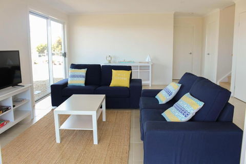 Bayview House - Accommodation Directory 1