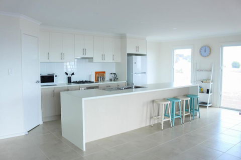 Bayview House - Accommodation Directory 4