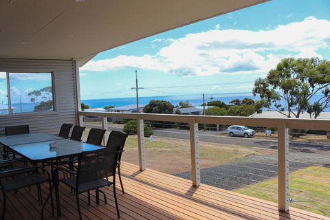 Bayview House - Accommodation Directory 3