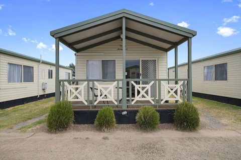 Benalla Tourist Park - Accommodation Directory 4