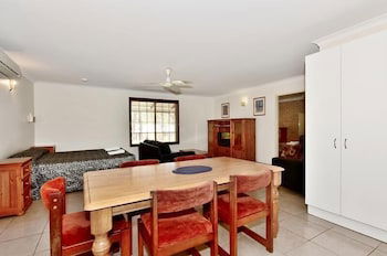 Travellers Rest Motel - Accommodation Directory 5