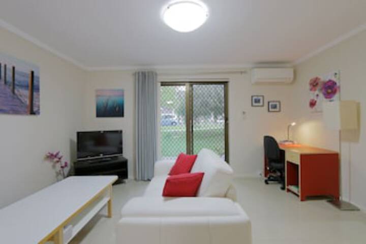 Carlisle North WA Accommodation Directory