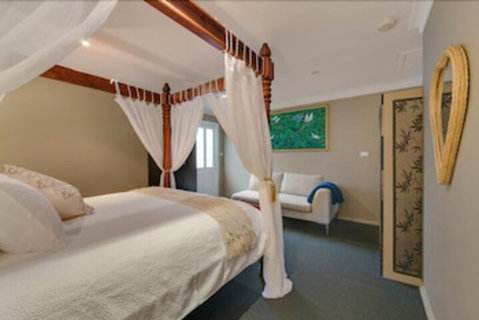 Mountainside B&B - Accommodation Directory 2