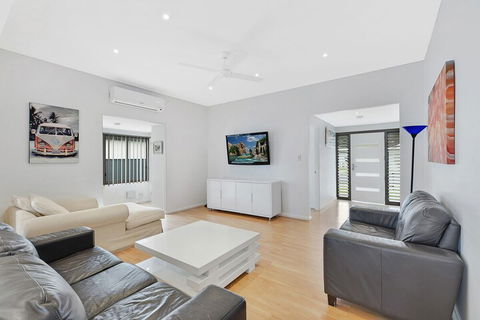 Oakland Cottage - Accommodation Directory 2