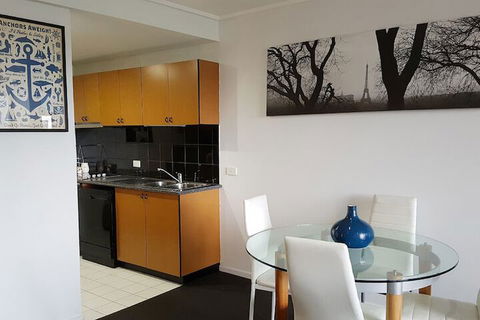 Anchor On Paramount - Accommodation Directory 2