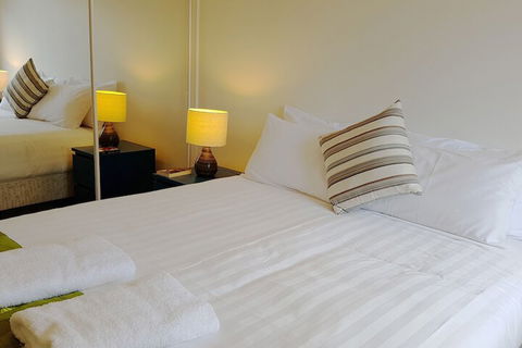 Anchor On Paramount - Accommodation Directory 4