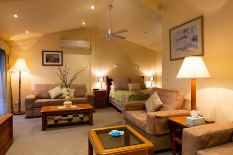 Courtsidecottage Bed & Breakfast - Accommodation Directory 4