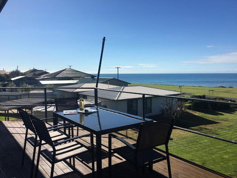 Hamilton - Accommodation Directory 1