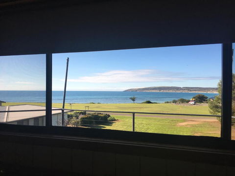 Hamilton - Accommodation Directory 3