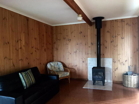 Hamilton - Accommodation Directory 4