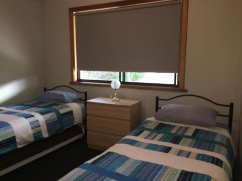 Hamilton - Accommodation Directory 6