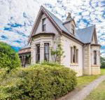 Rosslyn - Accommodation Directory