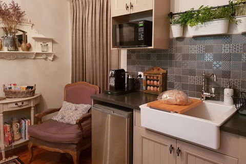 Villa DAmour - Accommodation Directory 1