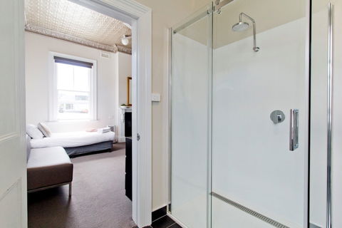 Deloraine Hotel - Accommodation Directory 5