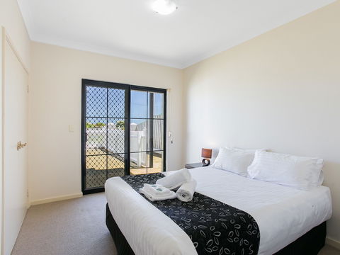 Beach Rd Villas By Rockingham Apartments - Accommodation Directory 6