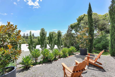 Barossa White House - Accommodation Directory 4