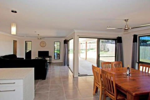 Agnes Retreat - Accommodation Directory 5