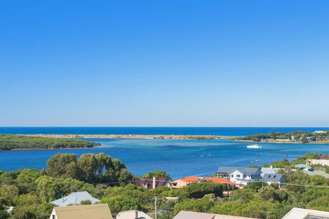 Augusta Hotel Motel - Accommodation Directory 4