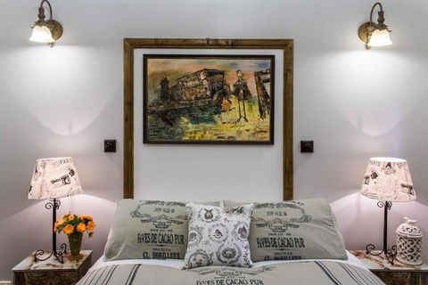 A Winter Rose - Accommodation Directory 3