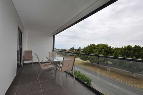 Coastal By Rockingham Apartments - Accommodation Directory 3
