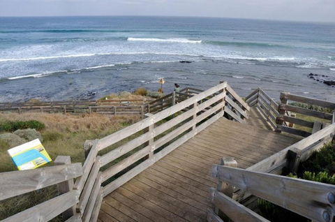 Island Daze Surf Beach Phillip Island - Accommodation Directory 5
