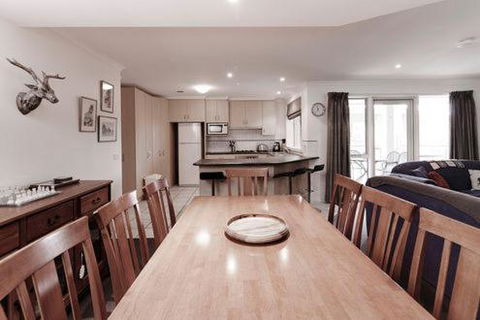 Reindeer 3 - Accommodation Directory 4