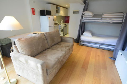 Whistler 8 Glacier - Accommodation Directory 6