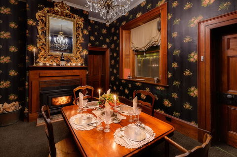 Rathmore - Accommodation Directory 6