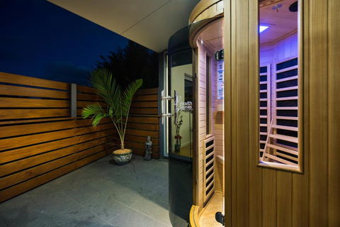 Azura - Accommodation Directory 1