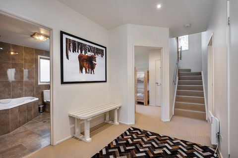 Alpenglow - Accommodation Directory 0