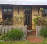 Twomeys Cottage - Accommodation Directory