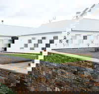 Flynns Hill - Accommodation Directory