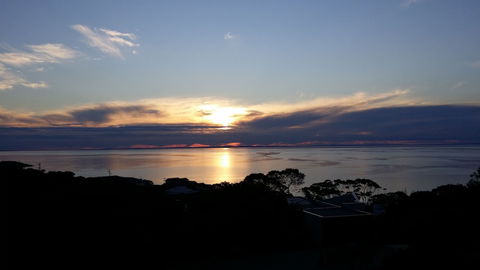 Sapphire Shores Luxury Retreat - Accommodation Directory 6