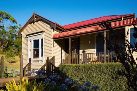 Alvie - Accommodation Directory 3