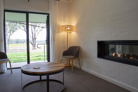 Balgownie Estate Winery Retreat & Restaurant - Accommodation Directory 1